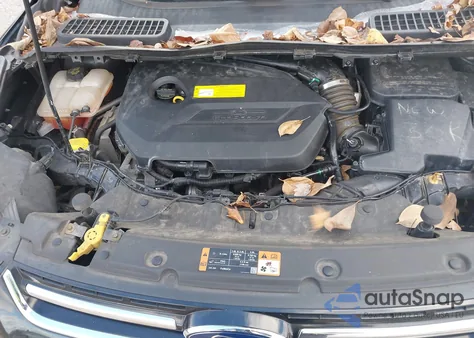 2015 Ford Escape Titanium z USA, uszkodzony, nr VIN 1FMCU9JX3FUB44852